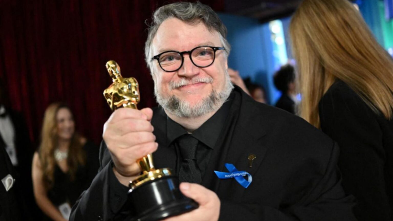 Guillermo Del Toro Recibe El Oscar A Mejor Película De Animación Por ‘pinocho Ctv Barranquilla 