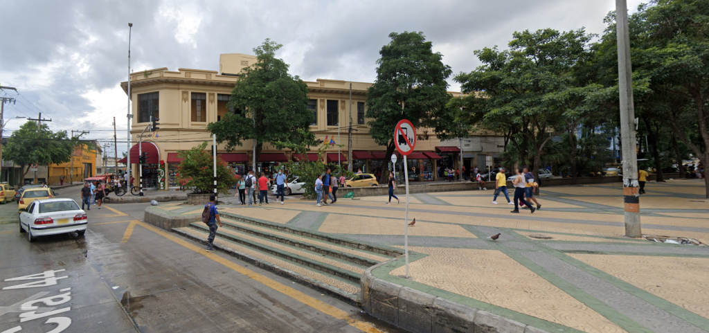 Centro Comercial Shopping Center Habr A Cometido Presunto Fraude En La Manipulaci N De Las Redes